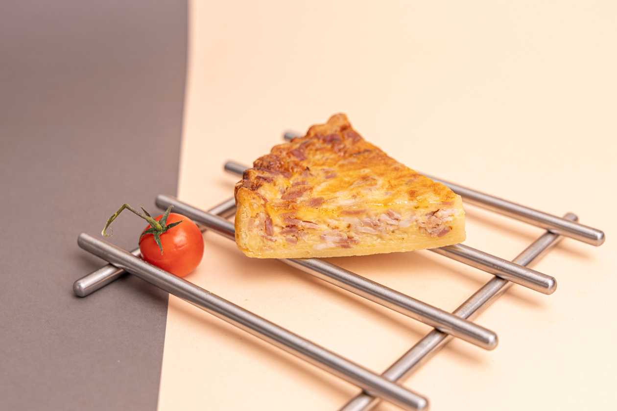 Egg and ham pie