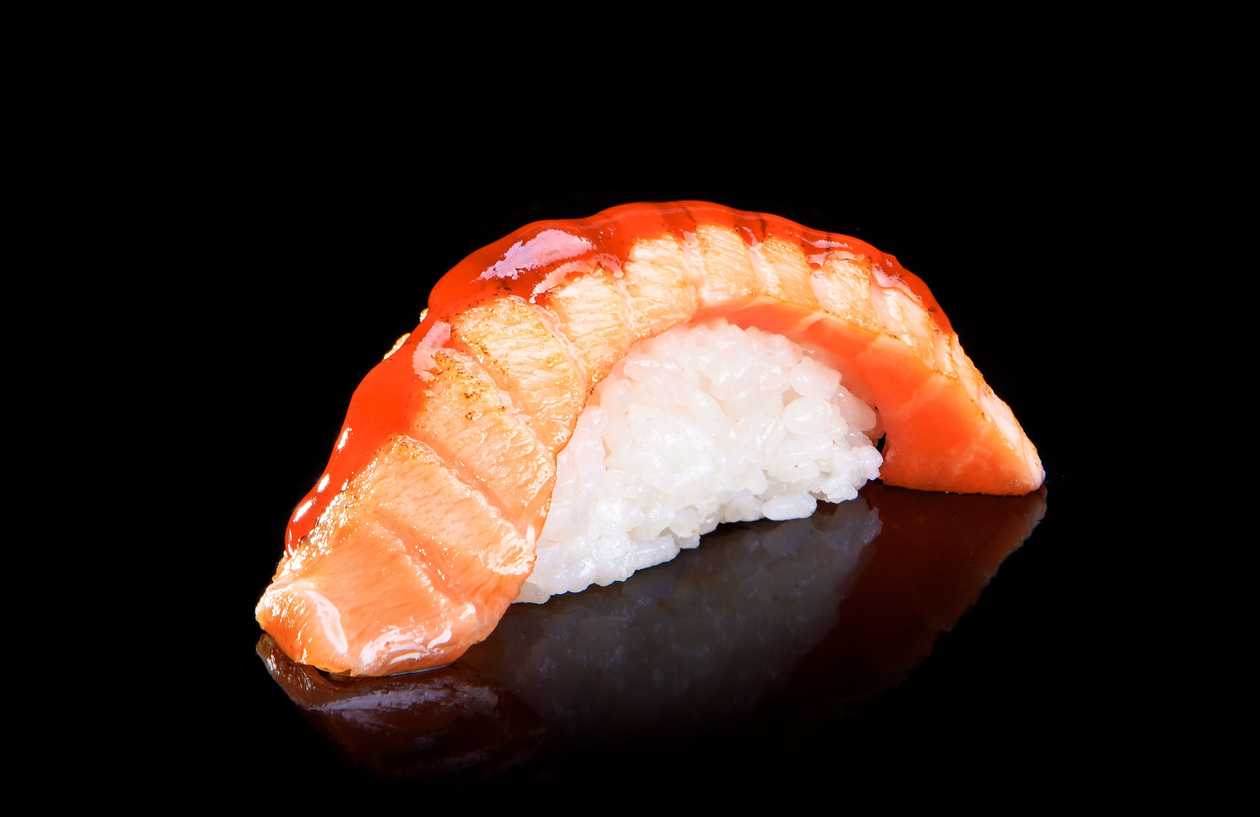 Yaki Sake Nigiri