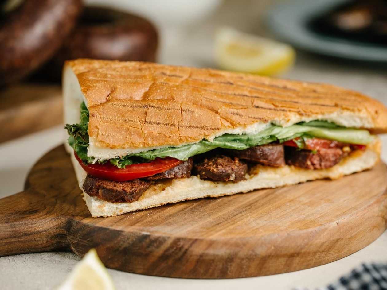 Sucuk Ekmek