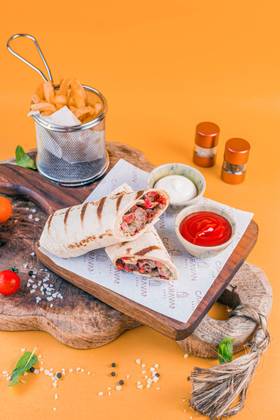Tartilla Lavaşında Can Ətindən Roll