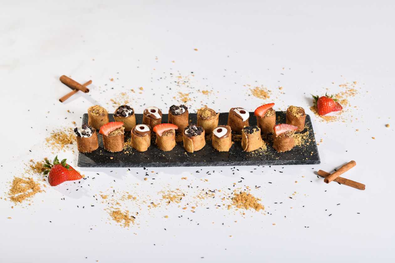 Sweet Crepe Rolls Mix - 16 Pieces