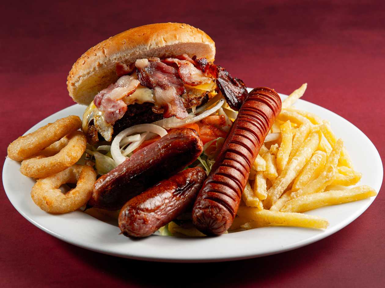 Bocci Club Special Burger & Fries