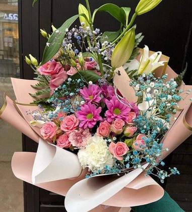Chrysanthemum, Gifsophilia, Lilia, Dwarf Rose, Clove-Gilly-Flower, Eustoma