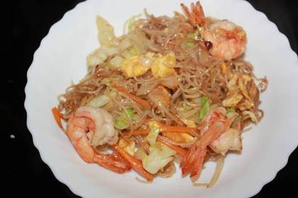 Massa de Arroz com Gambas