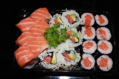 Mixed Sushi 20 Pieces