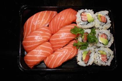 Sushi Misto 12 Peças