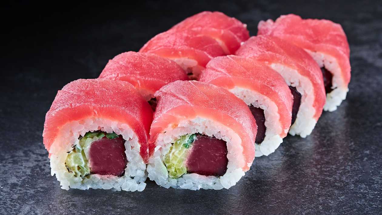 Tuńczyk - golden california maki