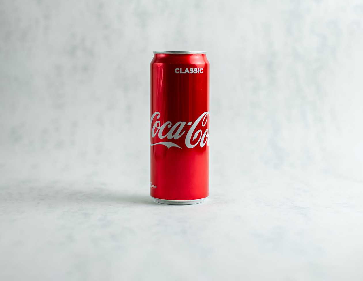 Coca-Cola 330 ml (can)