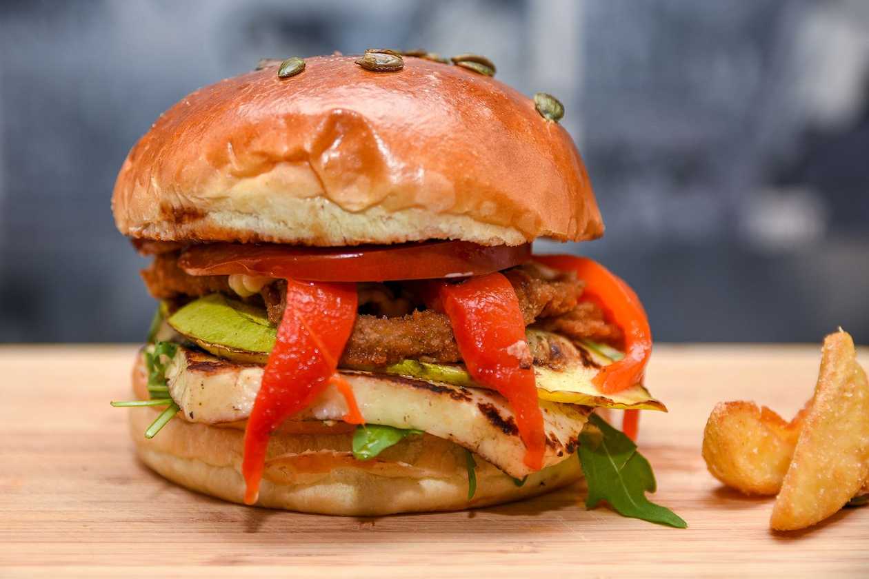Halloumi burger