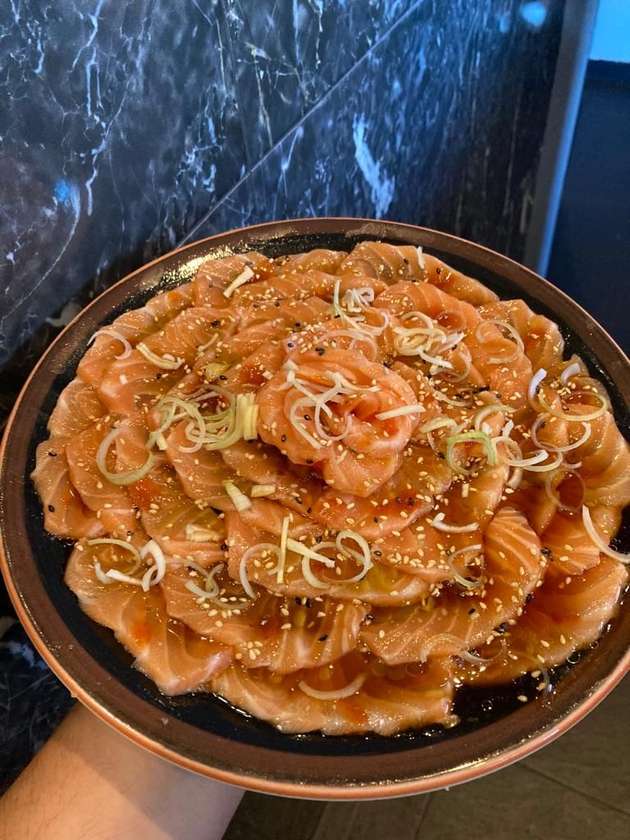 Carpaccio de Barriga de Salmão