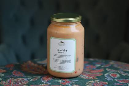 Tom Kha in a 0,9 l Jar for 3-4 persons