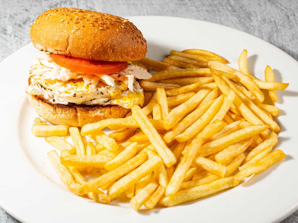 Egg Roll & Chips
