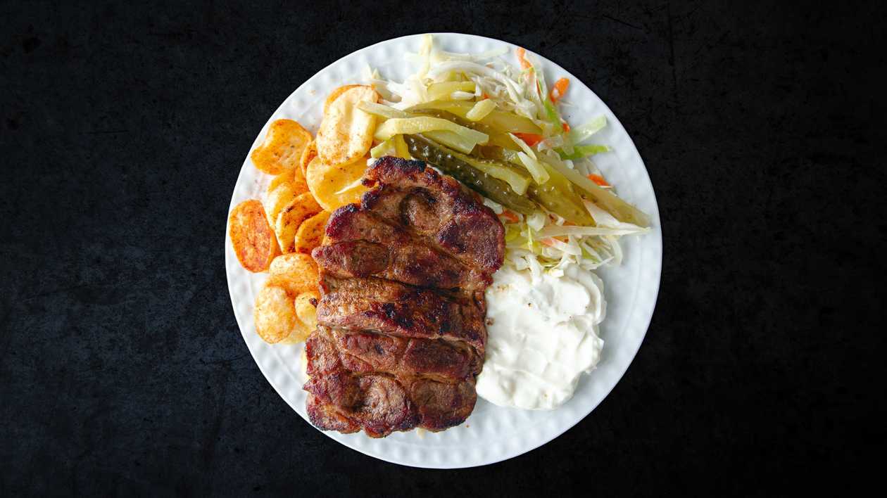 Meniu ceafa de porc la gratar