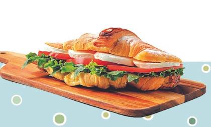 Croissant Queijo Fresco, Tomate e Oregãos