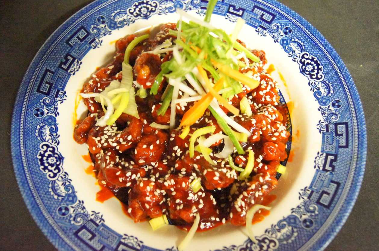 36. Sesame konjee lamb (crispy lamb with capsicum and onion ginger sauce)