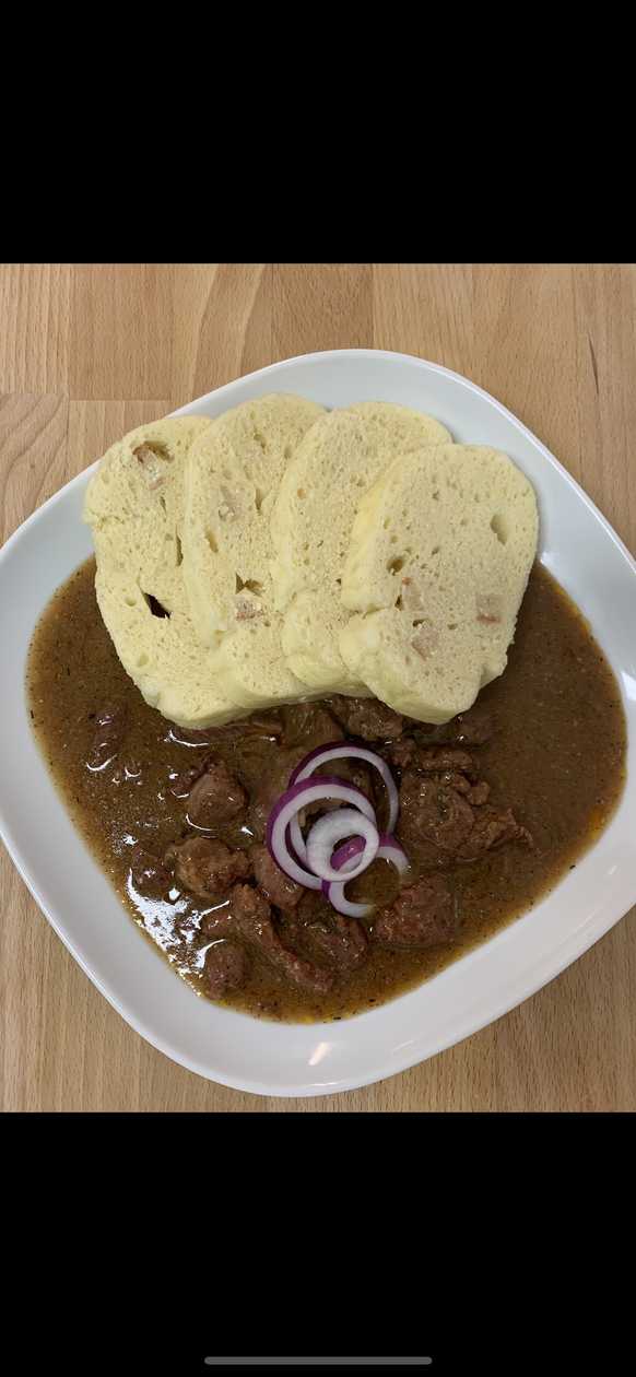 Boar goulash, bread dumplings
