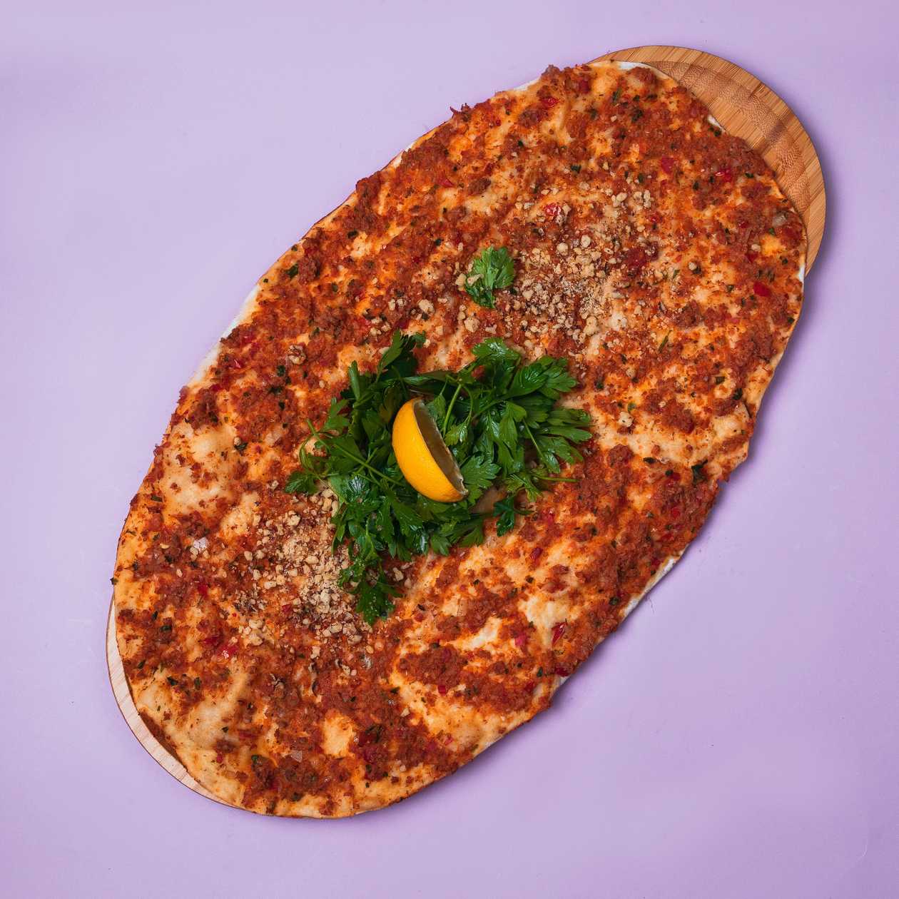 Cevizli lahmacun