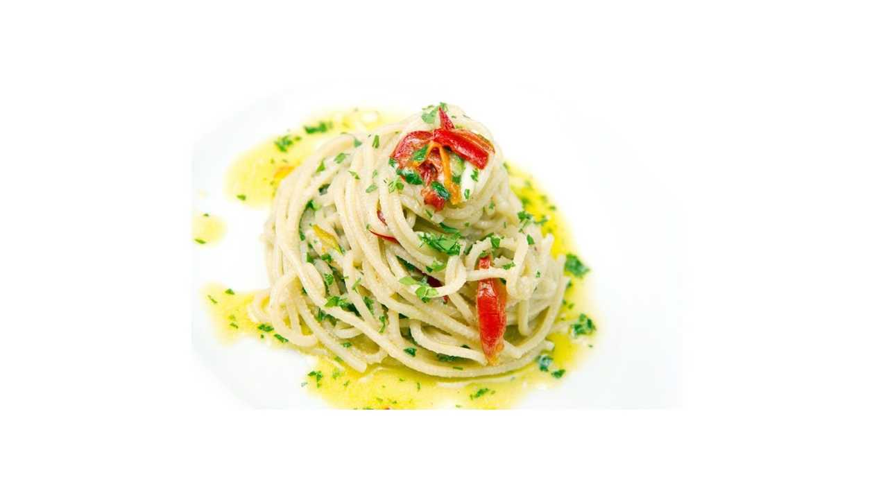 Spaghetti with Garlic and Olive Oil