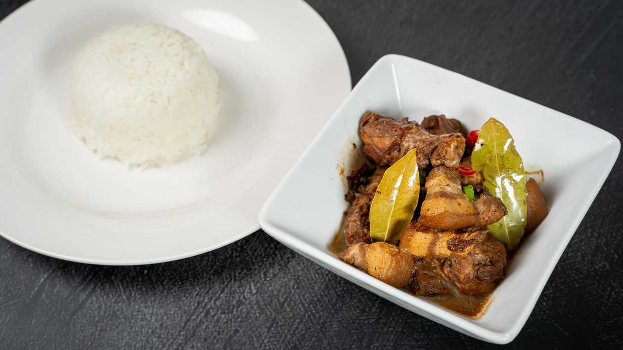 Casserole chicken & pork (Adobo)