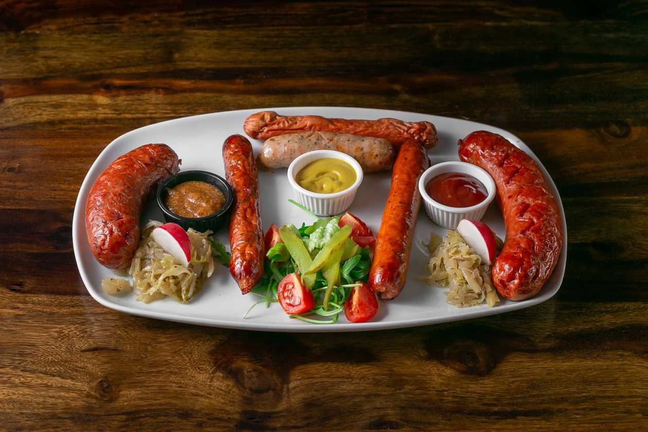 29. Oktoberfest Sausage Platter