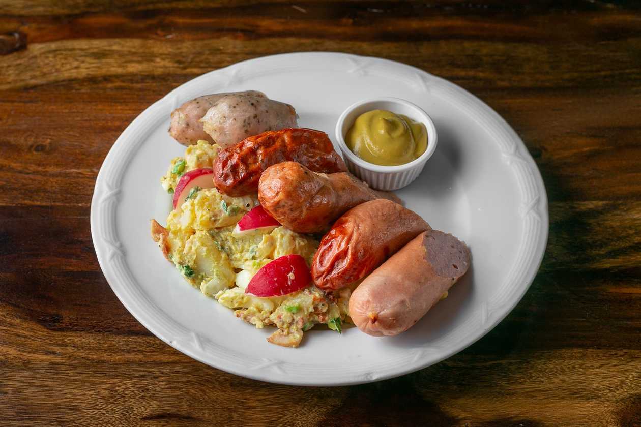 28. Bayerische  Wurstplatte  (Bavarian Sausages)