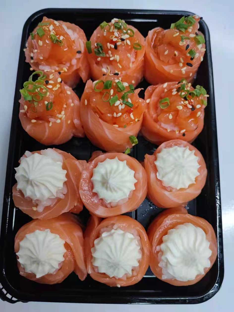 Mixed Salmon Roll 12 pieces