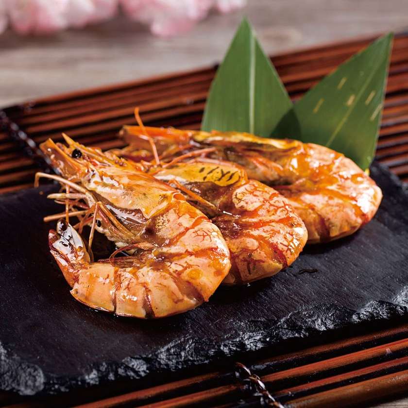 Tiger prawns on pepper