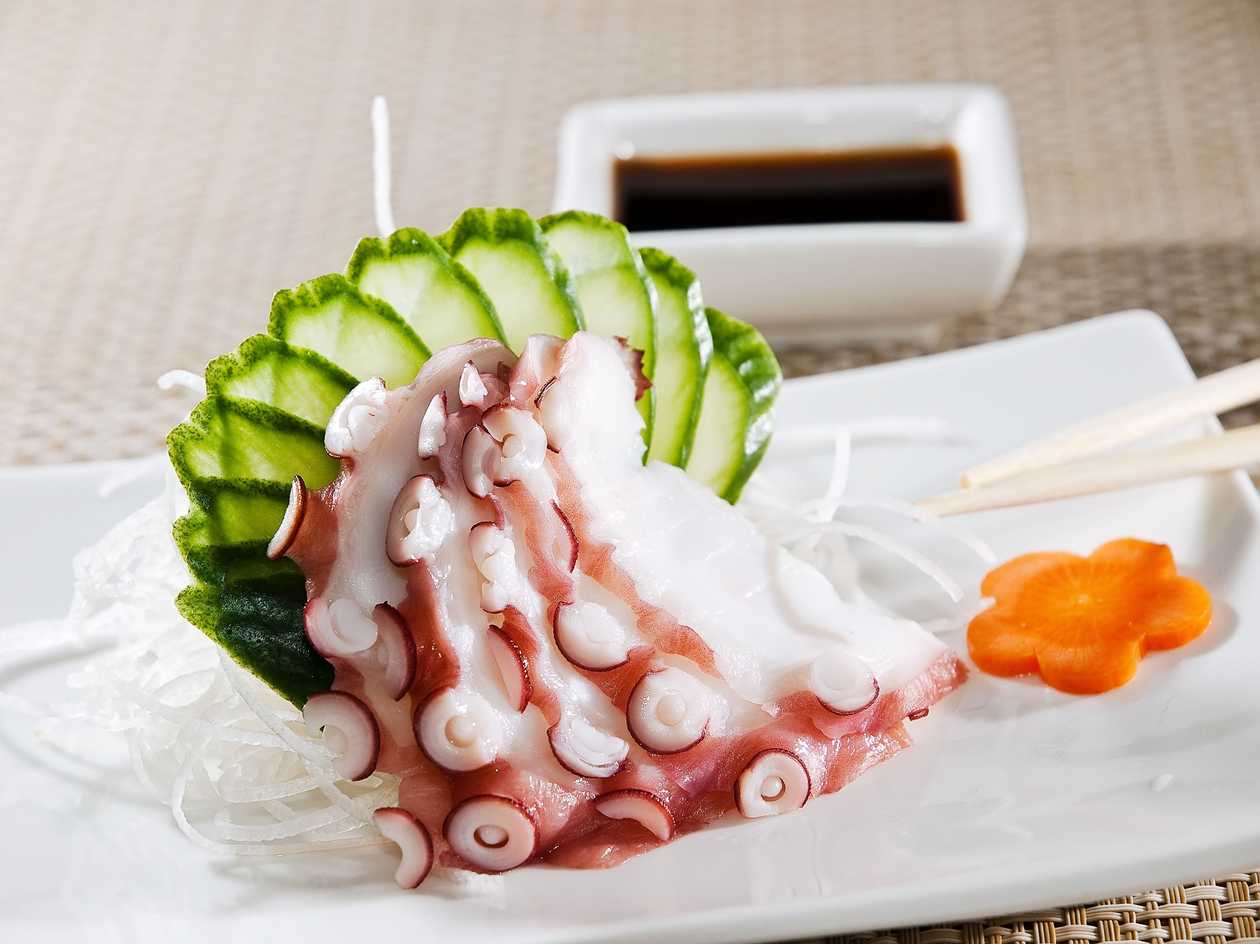 Tako sashimi