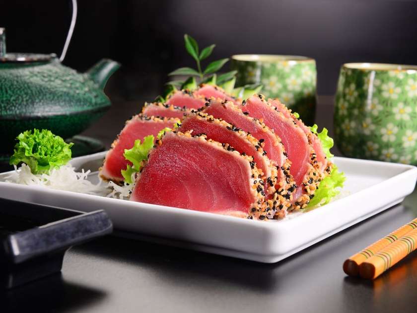 Special maguro shashimi