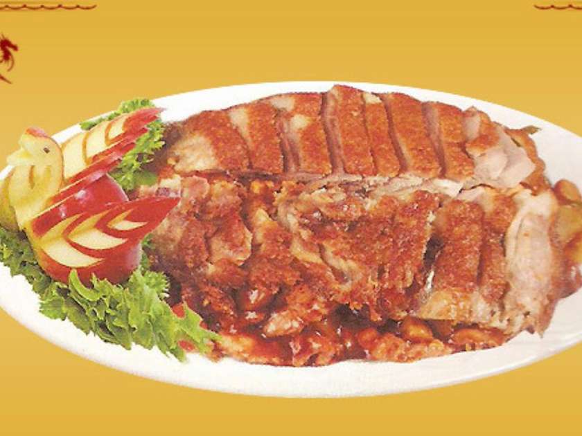 Duck with bamboo and mushrooms