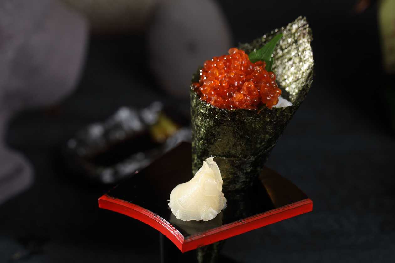 Tobiko Temaki