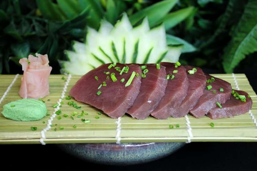 Sashimi Atum