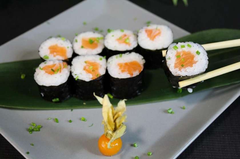 Hossomak Sake Maki