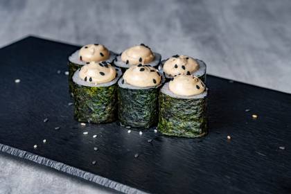 42. Spicy Unagi Hosomaki (6 pcs.)