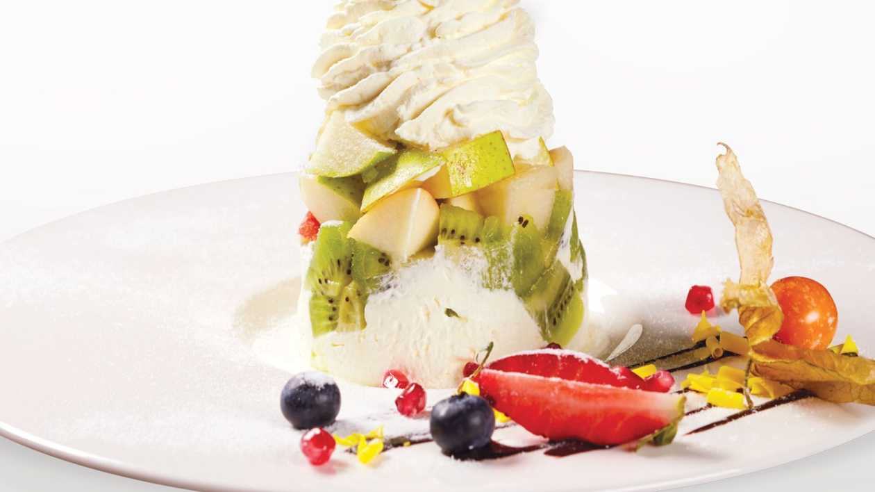 Layered curd cream dessert