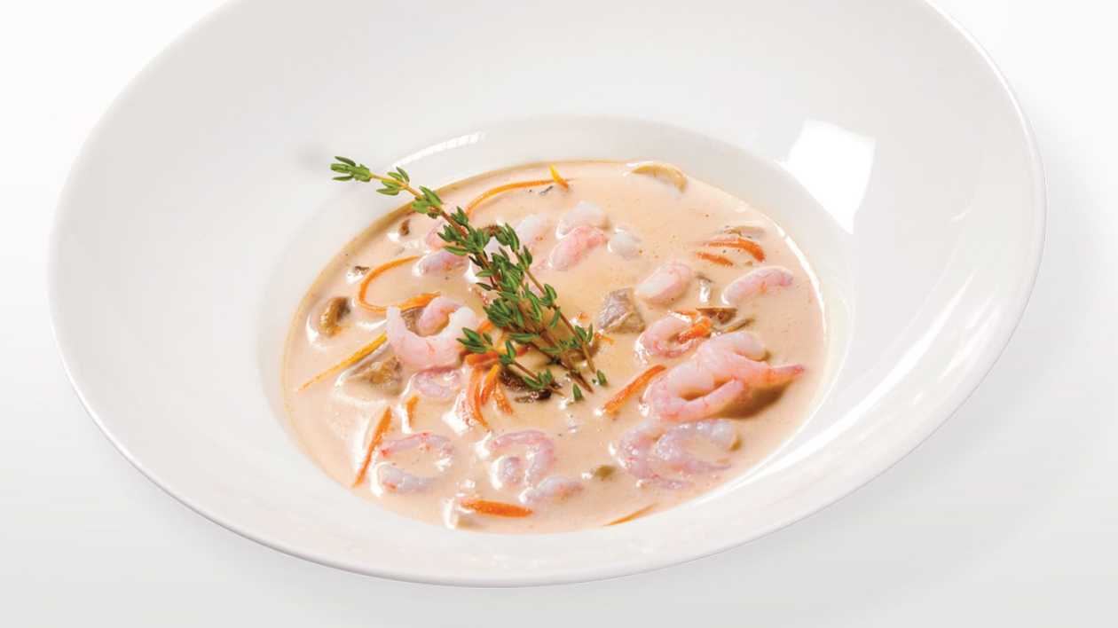 Coconut soup with mushrooms and shrimps