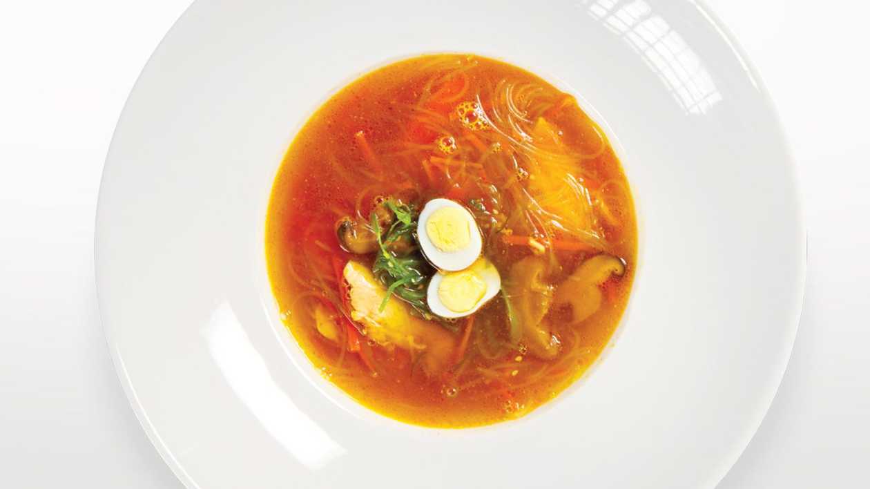 Chicken soup with rice noodles