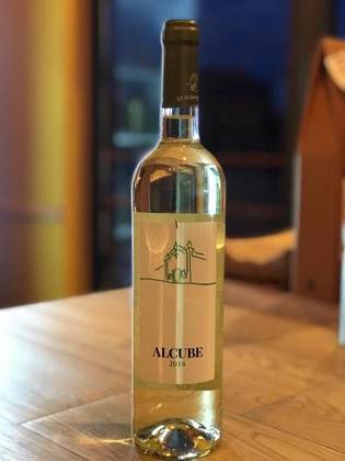 Alcube White Wine