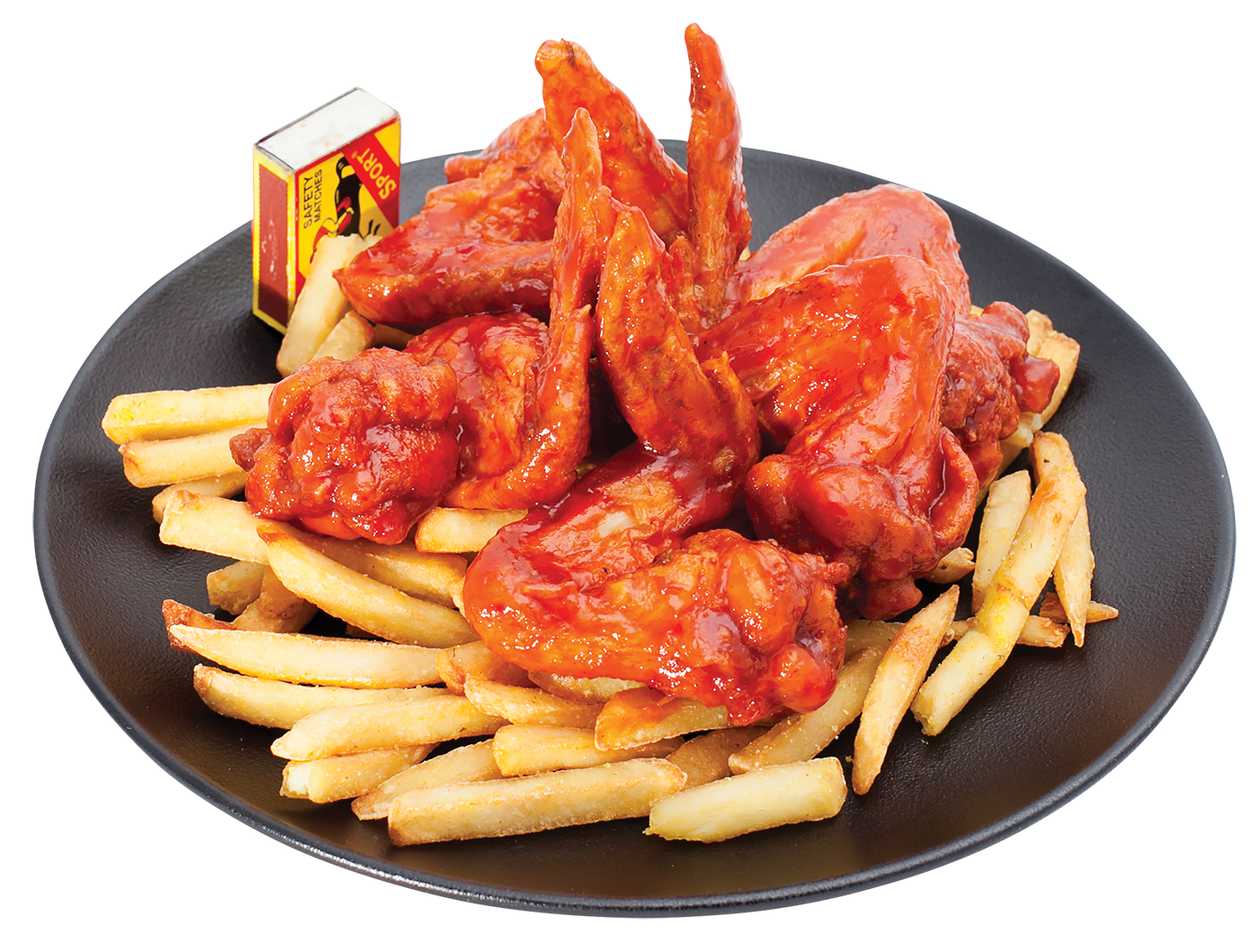 Buffalo wings with french fries