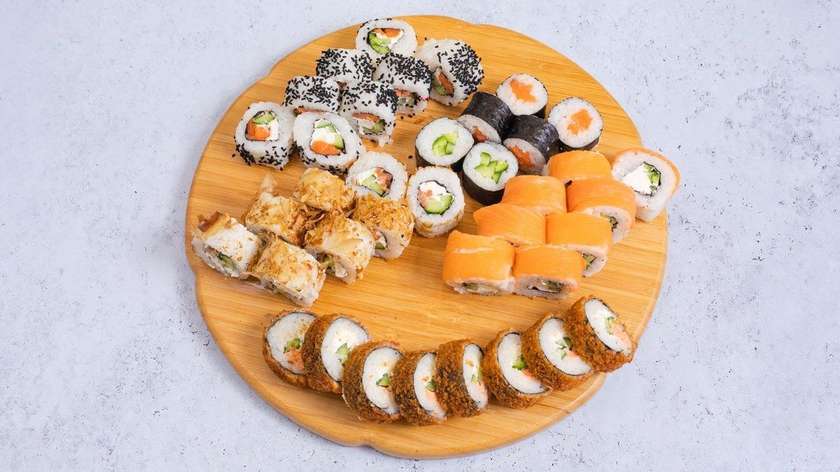Salmon Set (42 pcs)