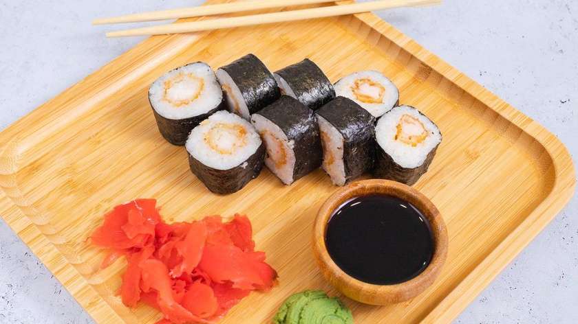 Chicken Maki Roll (8 pcs)