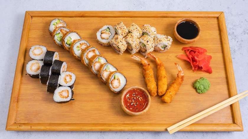 Ebi Set (26 pcs) + Shrimps Tempura (3 pcs)