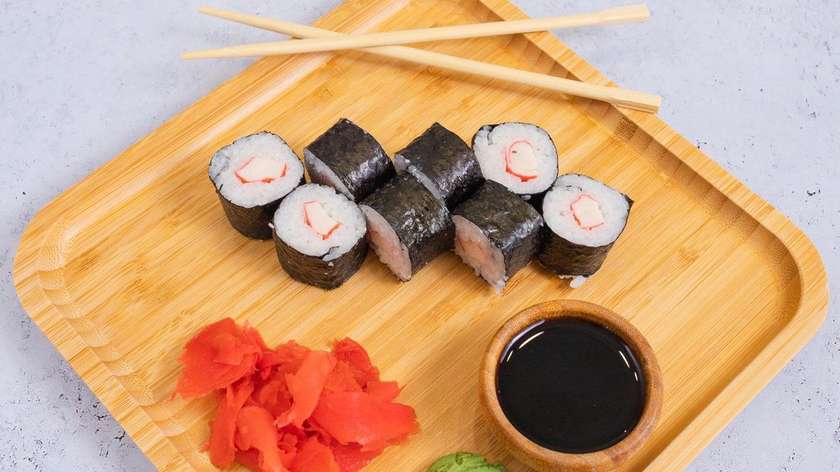 Kani Maki Roll (8 pcs)