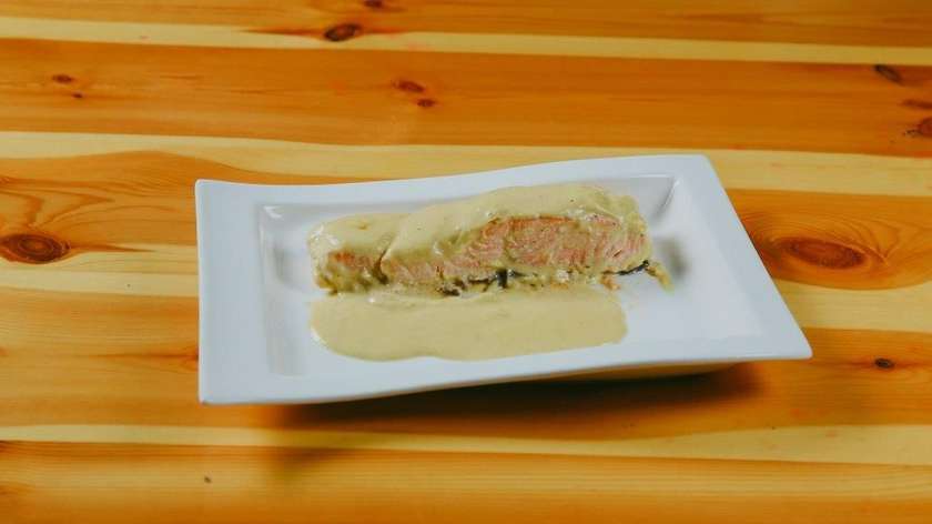 Fresh Salmon with Fresh Cream and Mustard