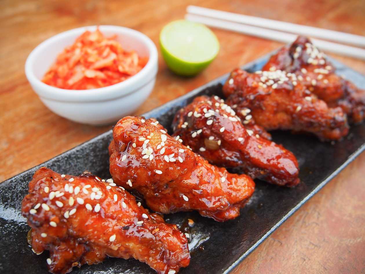 Korean spicy chicken wings