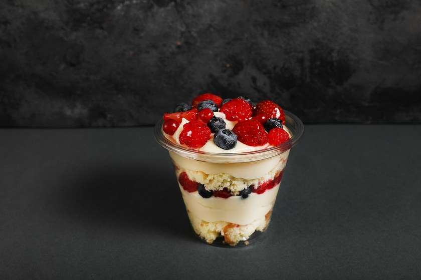 Chinese Cake with Strawberry