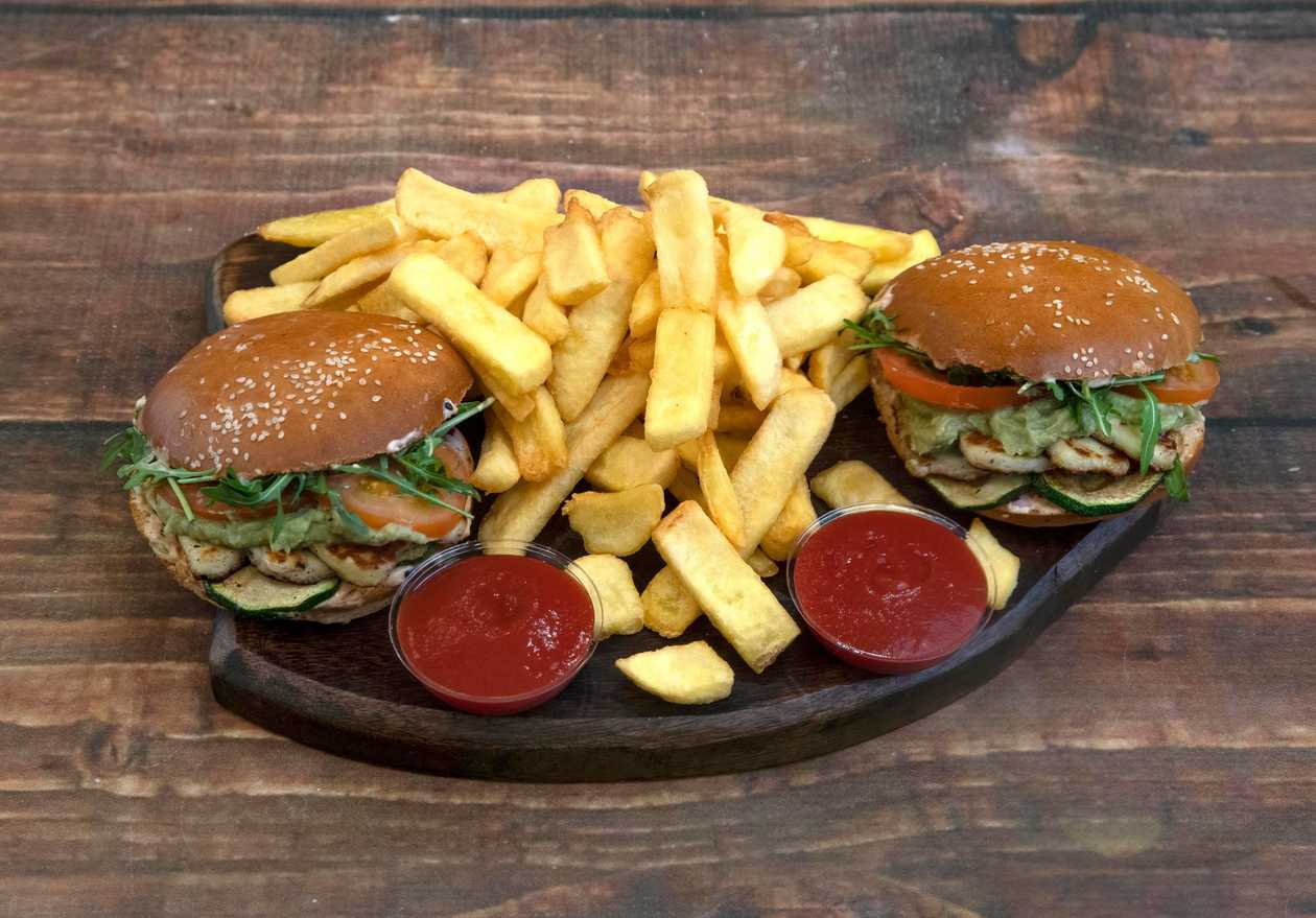 2x Vegeburger + 2x French Fries