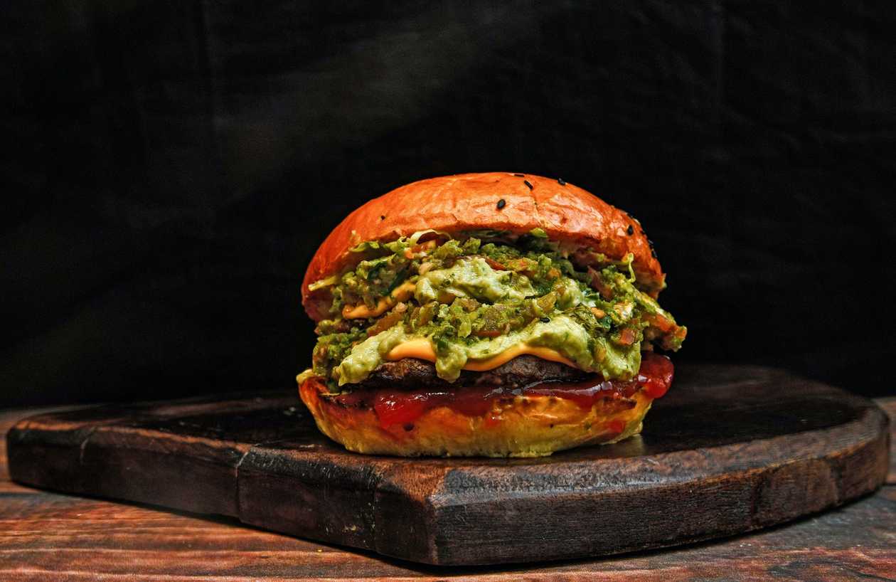 CHILLI-GUACAsmash Burger