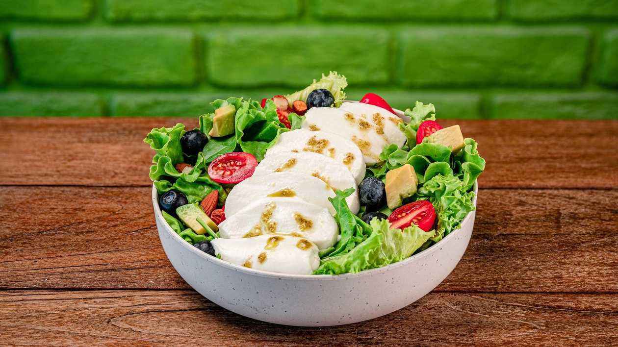Back Garden Salad