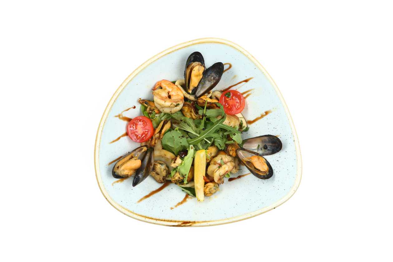 Фламандский салат с морепродуктами